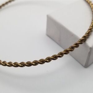 Gold tone barbed wire bracelet edgy jewelry. B535